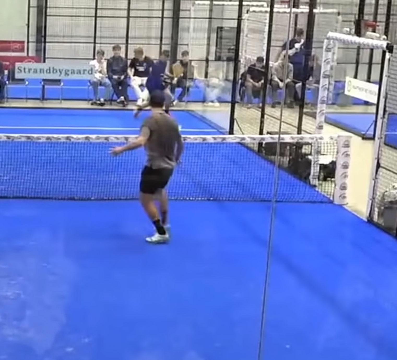Dropshot ud af døren
